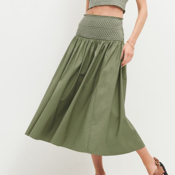 Reformation Haven Skirt in Artichoke Size Small - Picture 12 of 12